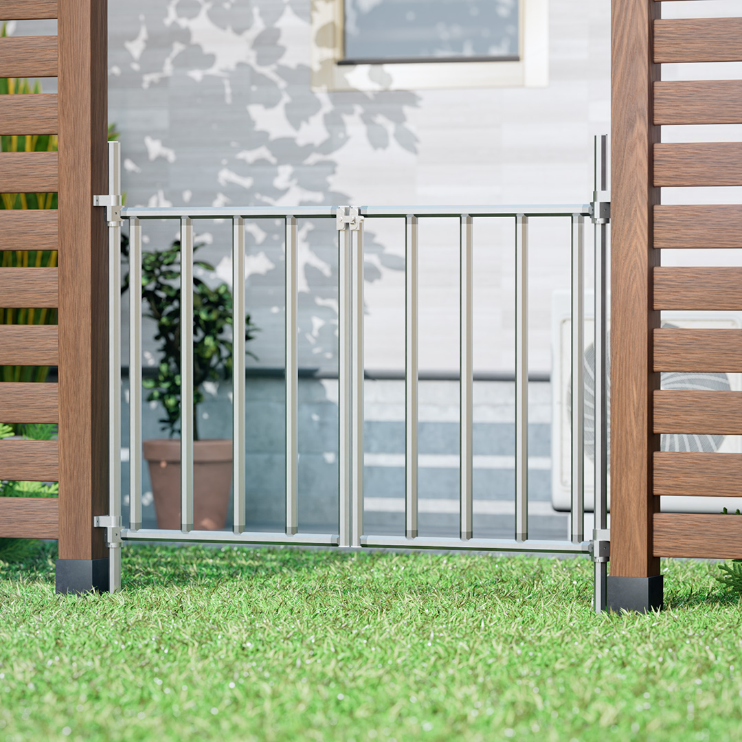 打掛け錠付き両開き扉